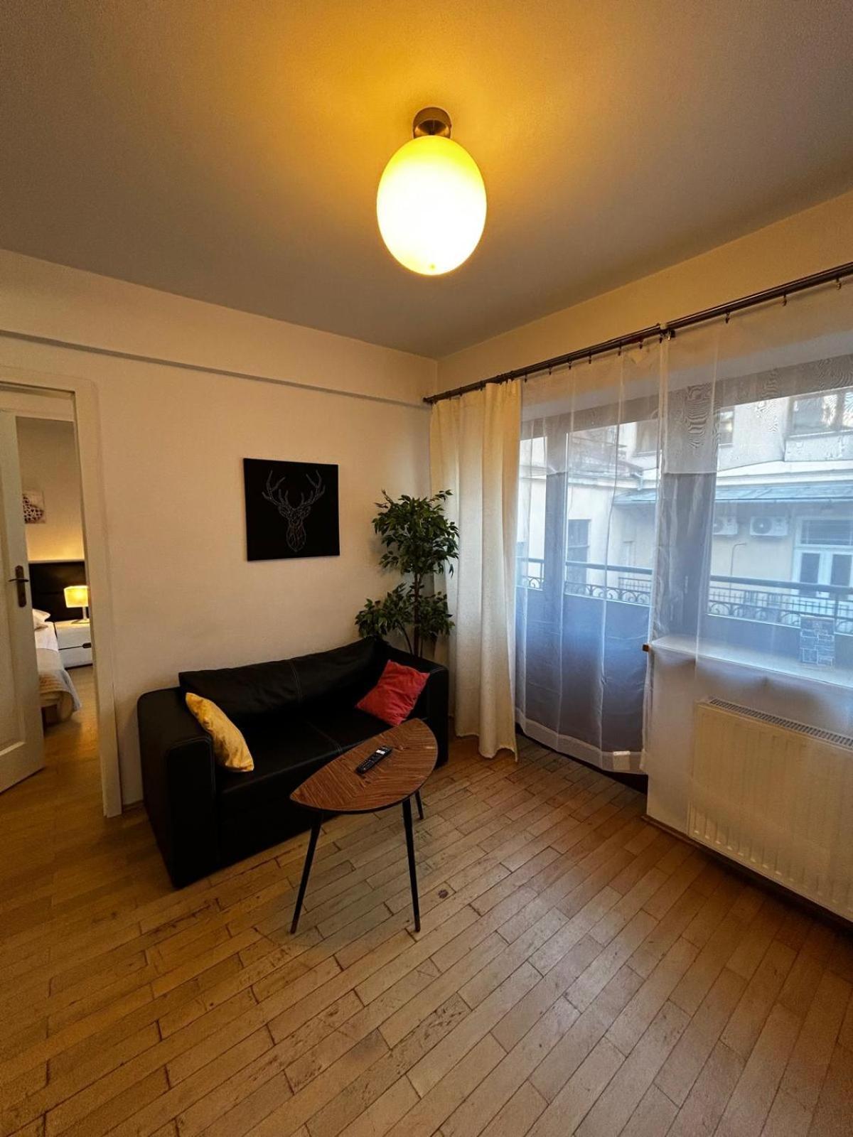 Golden Apartments With Lift - Old Town Cracovia Esterno foto